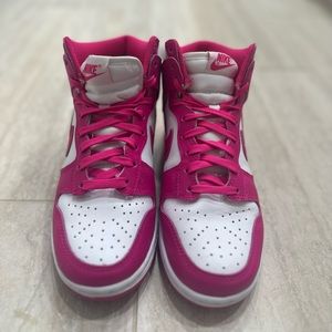 Wmns Dunk High 'Pink Prime'
